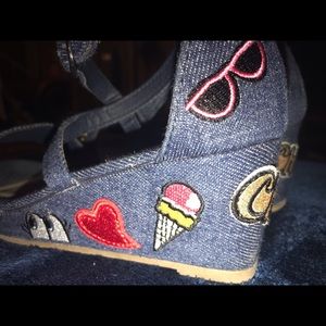 Girls patch Jasmine denim wedges in size 1